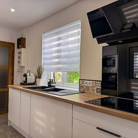 Vakantiehuis Maison Avec Jardin A 50m Du